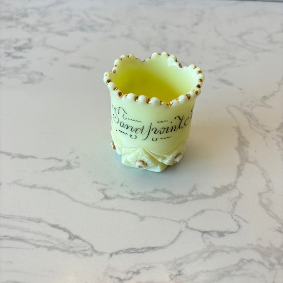 Antique Glass Diamond Peg Pattern souvenir toothpick holder - Picture 3 of 8